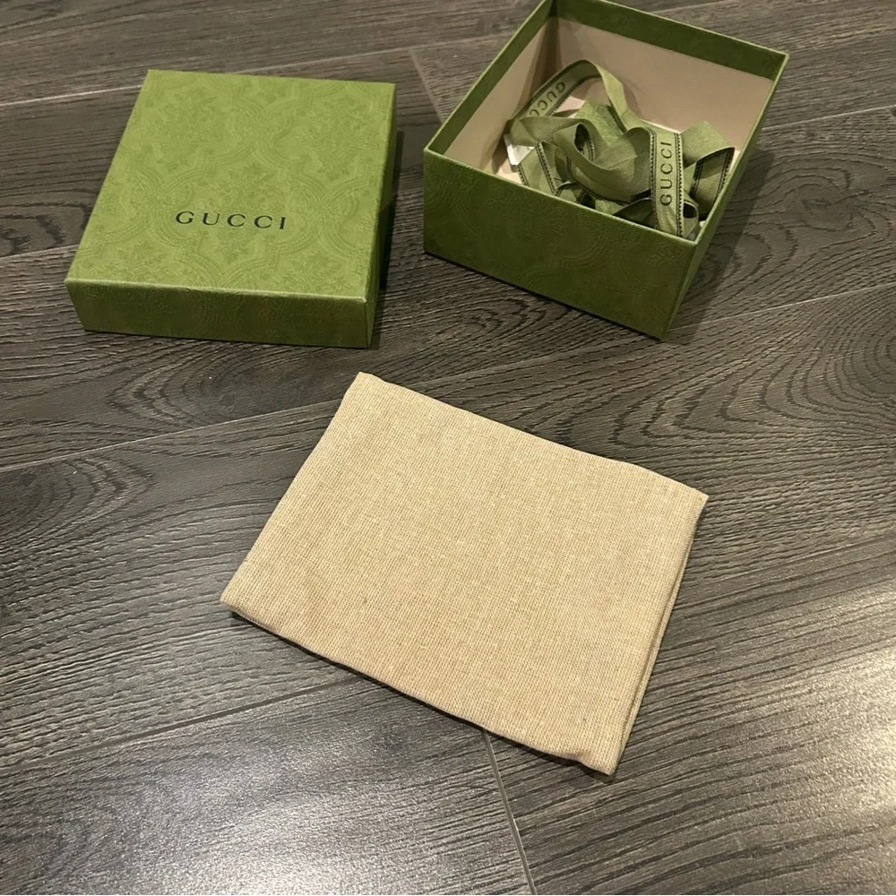 Gucci Dust Bag and Box - Picture 6 of 16